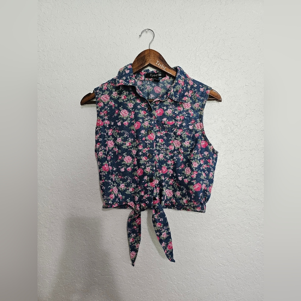 Size large forever 21 croptop